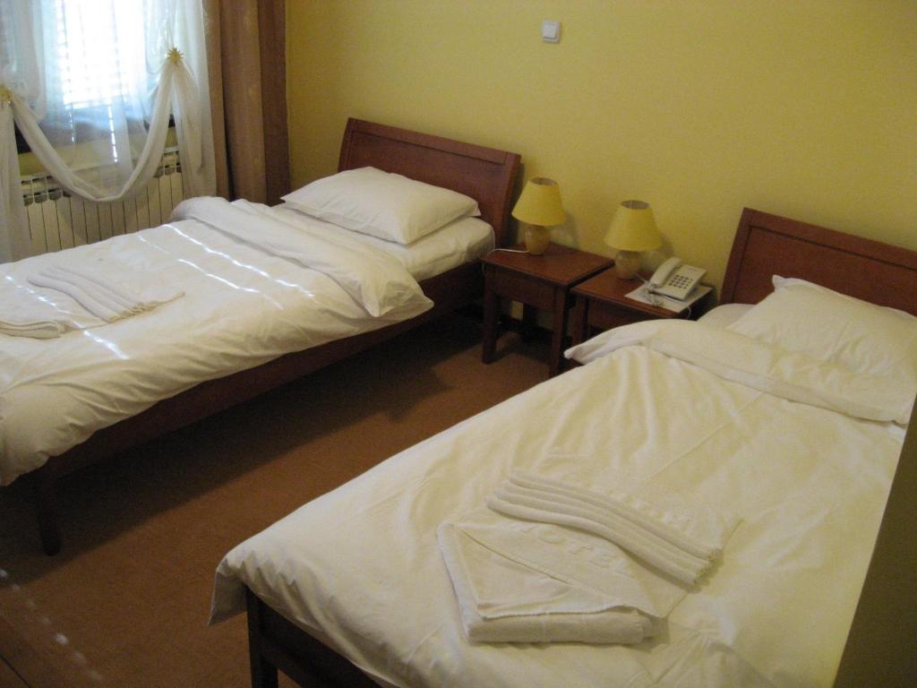 Hotel Vila Sunce Stara Pazova Phòng bức ảnh
