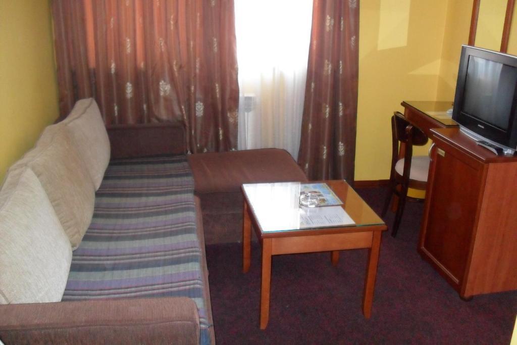 Hotel Vila Sunce Stara Pazova Phòng bức ảnh