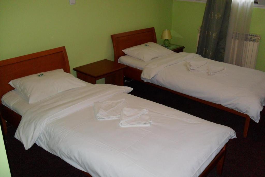Hotel Vila Sunce Stara Pazova Phòng bức ảnh